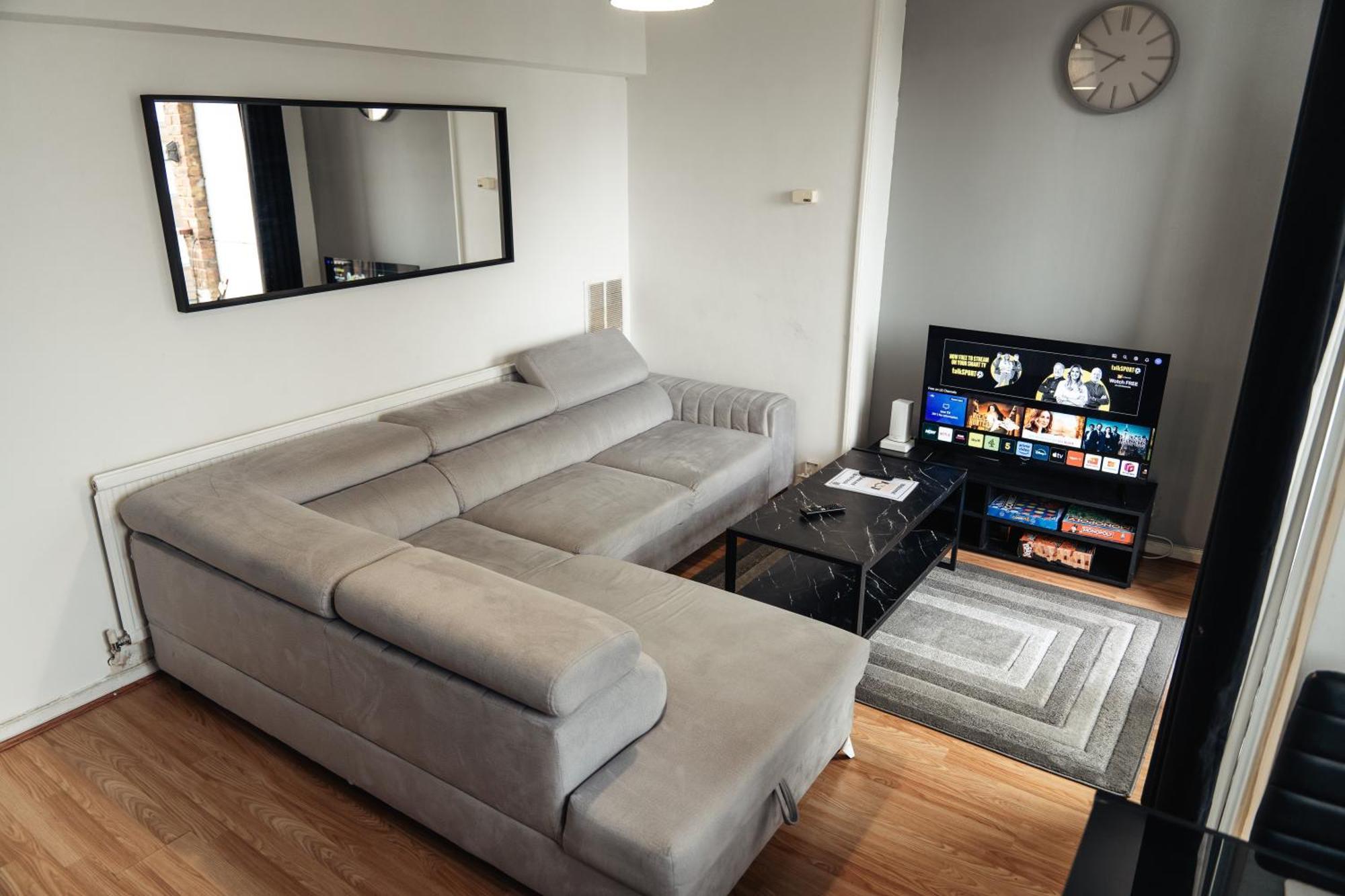 Shard View 2 Bed Entire Flat Leilighet London Eksteriør bilde
